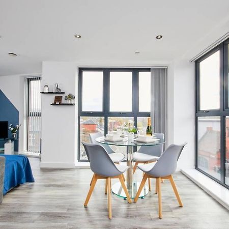 Stylish 2 Bed Apartment With Free Parking, Close To City Centre By Hass Haus Manchester Eksteriør bilde